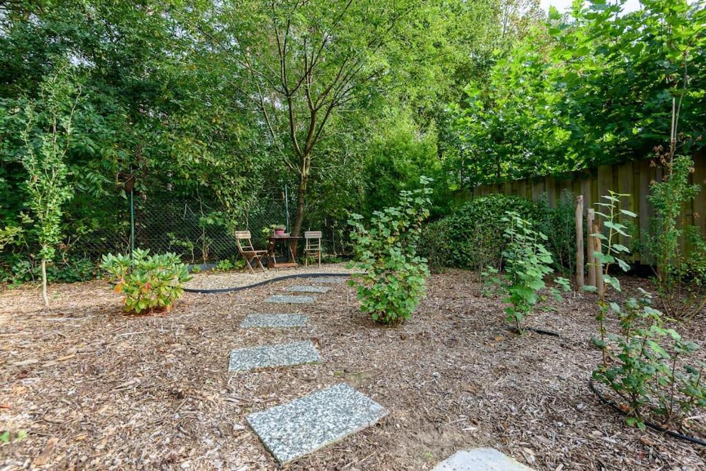 Spacious Wooden Cottage With Infra-Red Sauna At Veluwe Putten Exterior photo